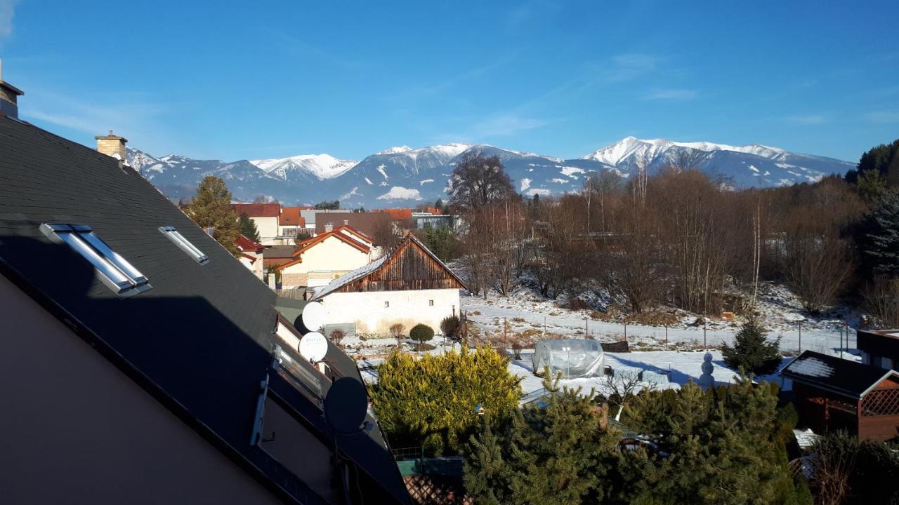 Apartamento Penzion Piano Liptovský Mikuláš Exterior foto