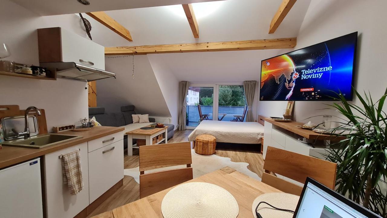 Apartamento Penzion Piano Liptovský Mikuláš Exterior foto