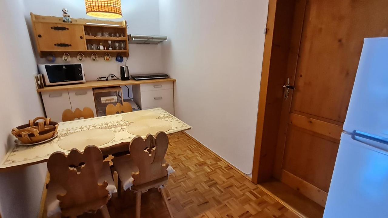 Apartamento Penzion Piano Liptovský Mikuláš Exterior foto